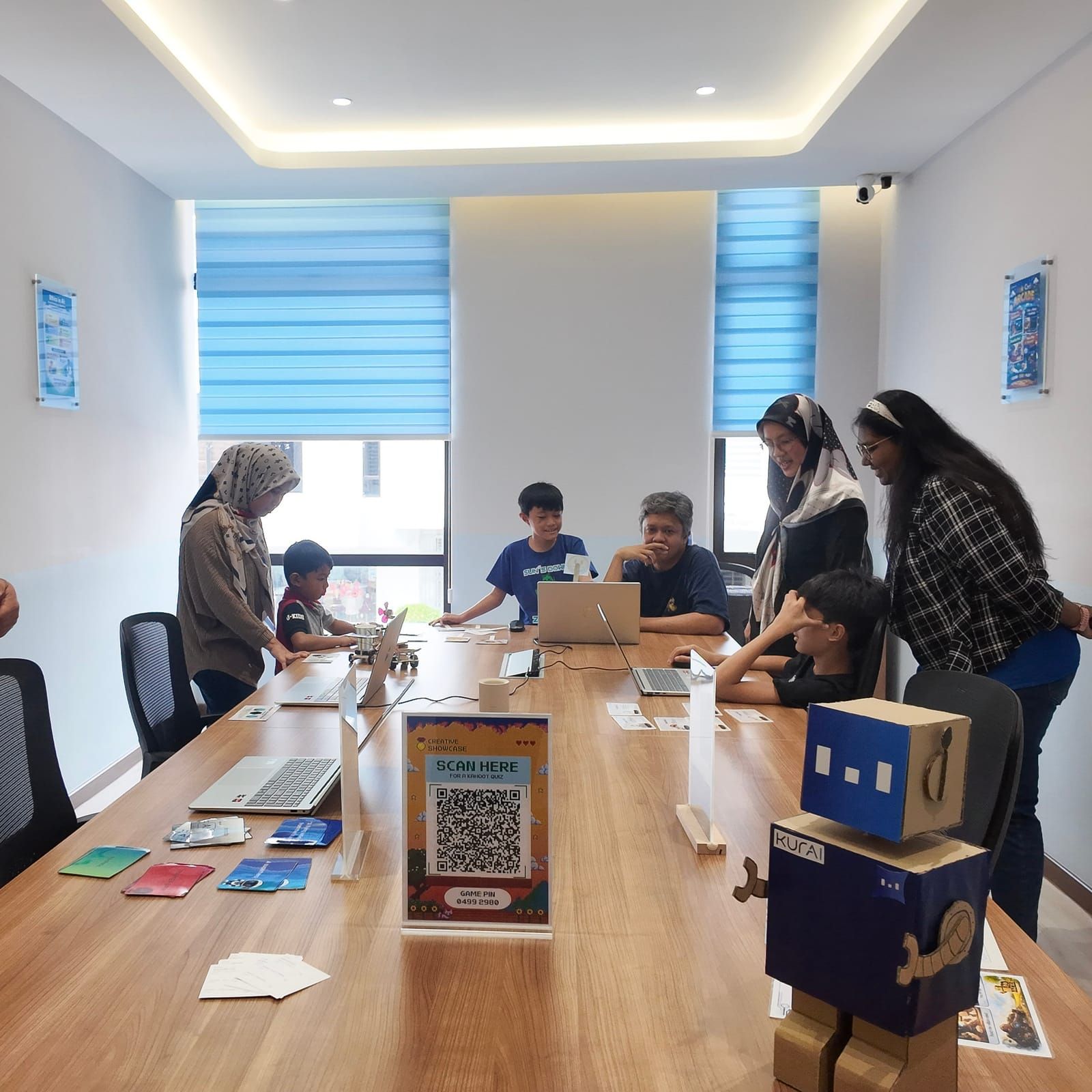 KURAI classroom full of students learning